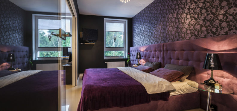 Dark interior decorating