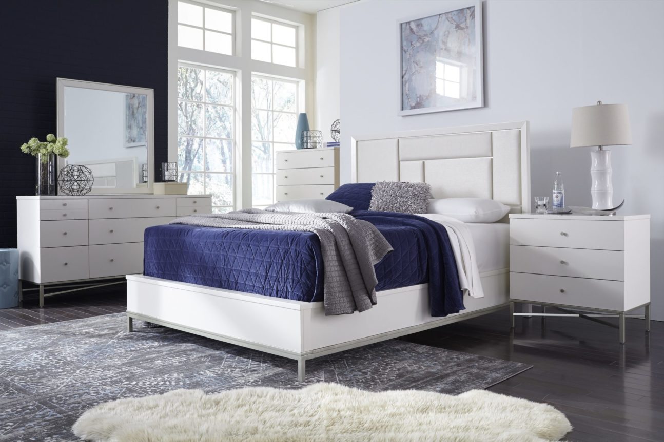Contemporary Pearl Bedroom
